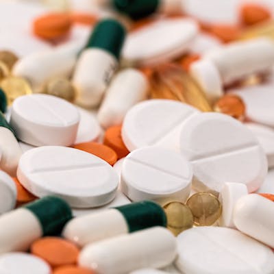 headache-pain-pills-medication-159211-1