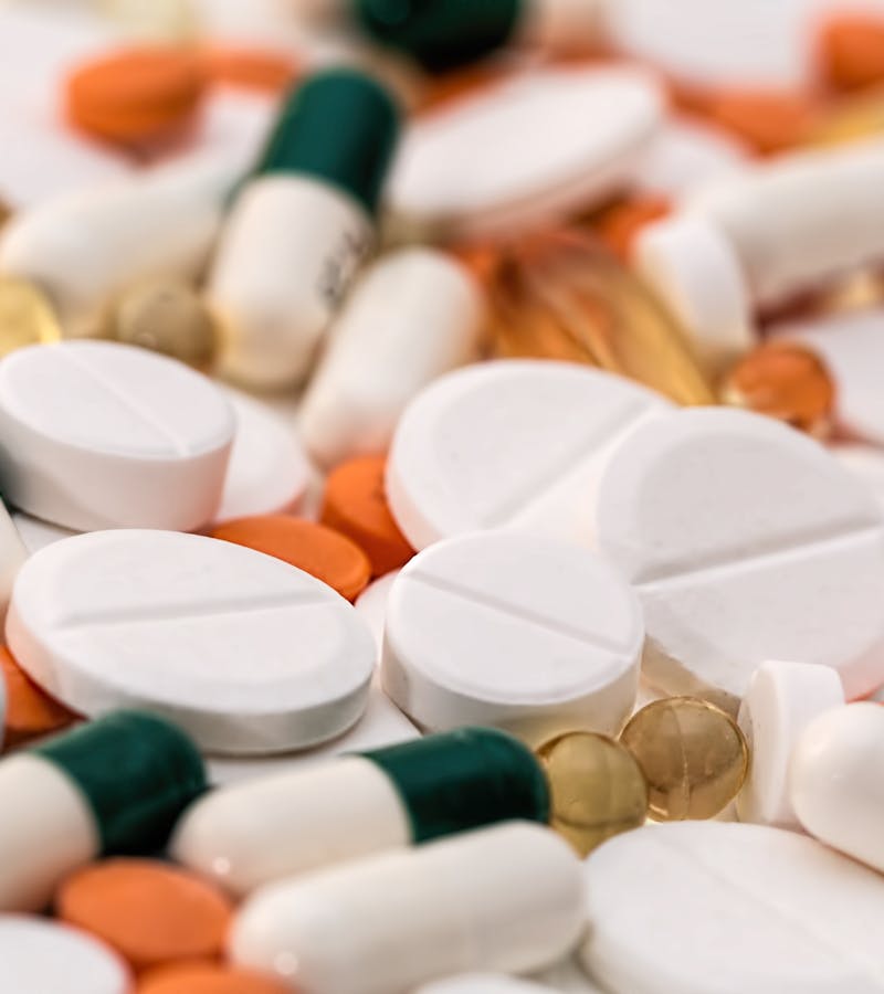 headache-pain-pills-medication-159211-2